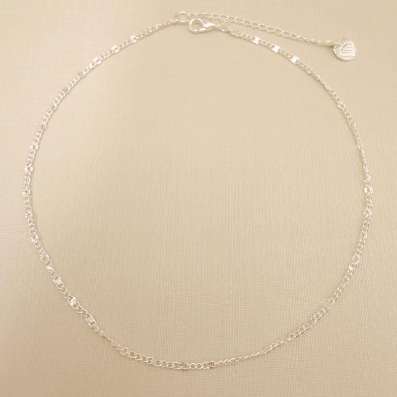 14.0327.0.S - Tornozeleira elo groumet 1mm com plaquinha de desenho 