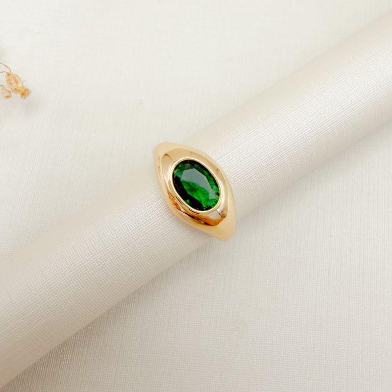 01.0223.5.O - (Reg) Falange de pedra oval em cravação gypsy com aro liso