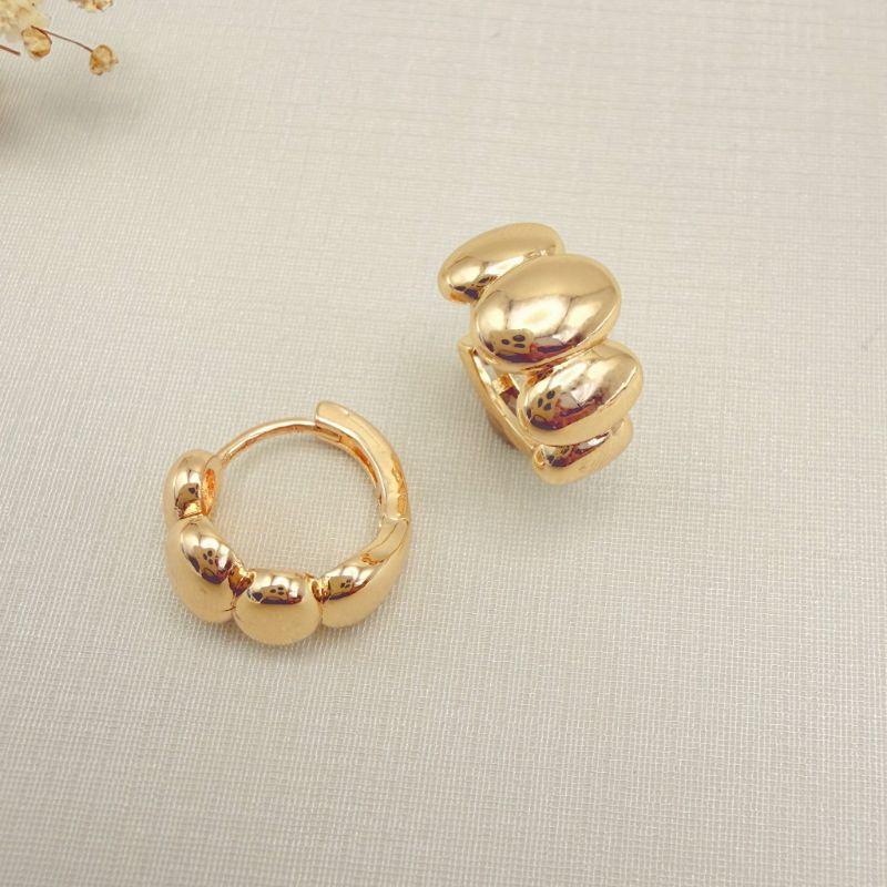 05.3120.0.O - Argola de parte frontal em chapas ovais lisas em tamanhos variados