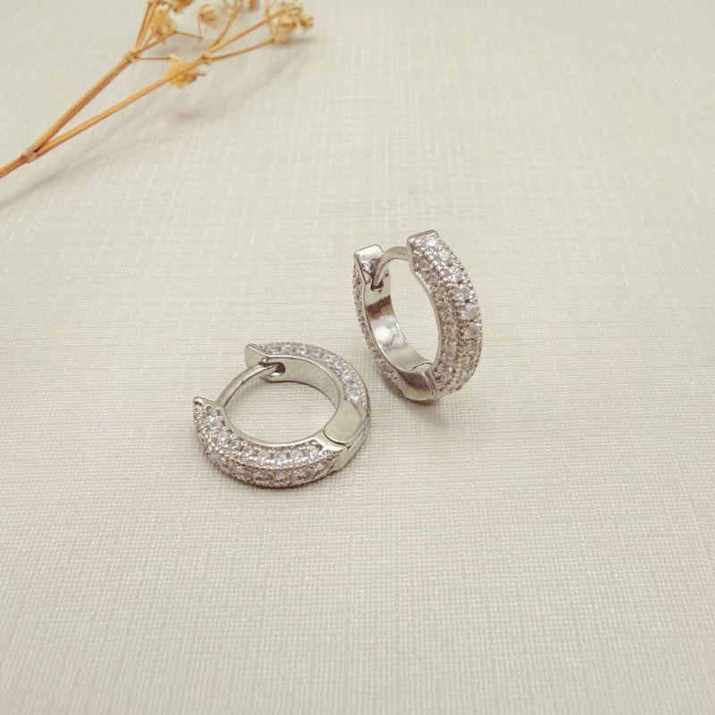 05.3140.1.B - (Tam.P) Argola circular com cravação frontal e lateral em frente e atrás