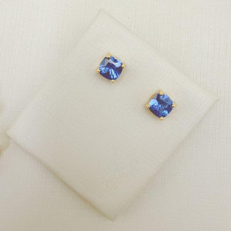 07.2861.11.O - Brinco de ponto de luz quadrado de 0.6m com galeria