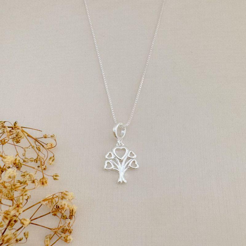 09.2383.0.S - (45) Colar de pingente arvore com corações por folhas