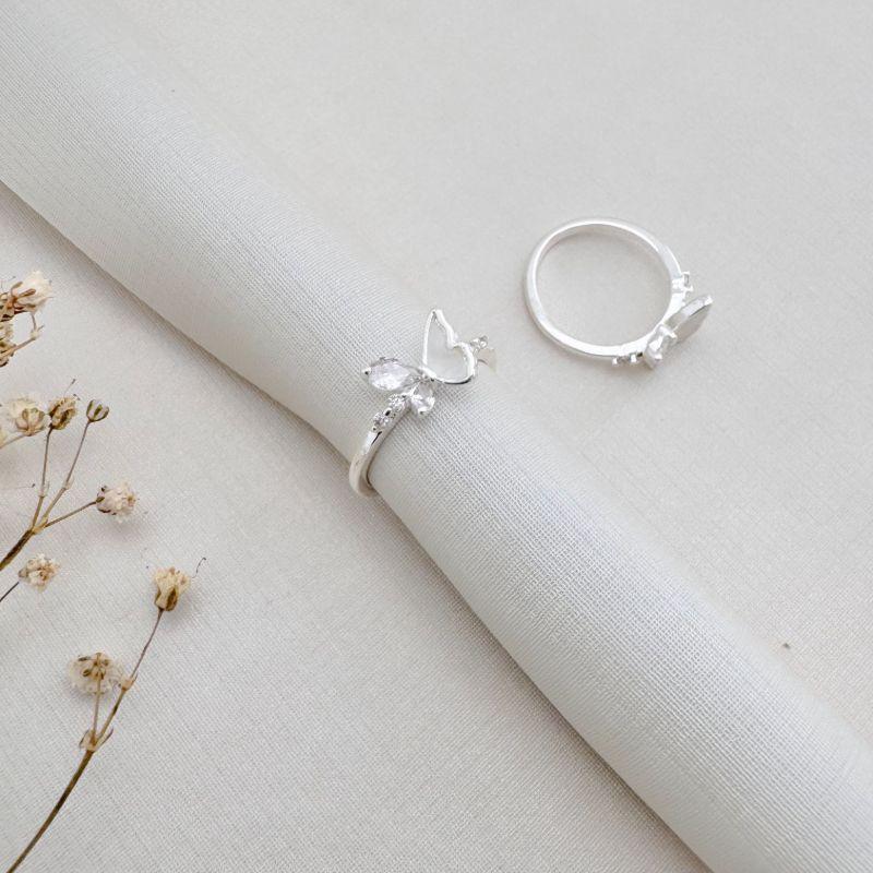 01.0206.15.S - (10) Falange de borboleta de lados diferentes. Dois navetes e madrepérola