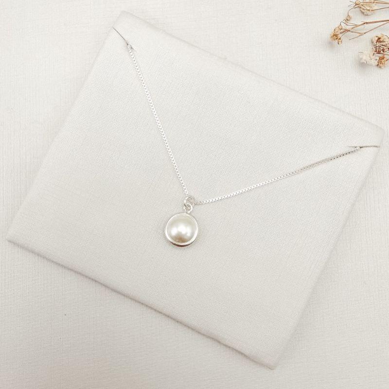 09.2457.15.S - (45) Colar de veneziana com pingente de pérola em ingles simples