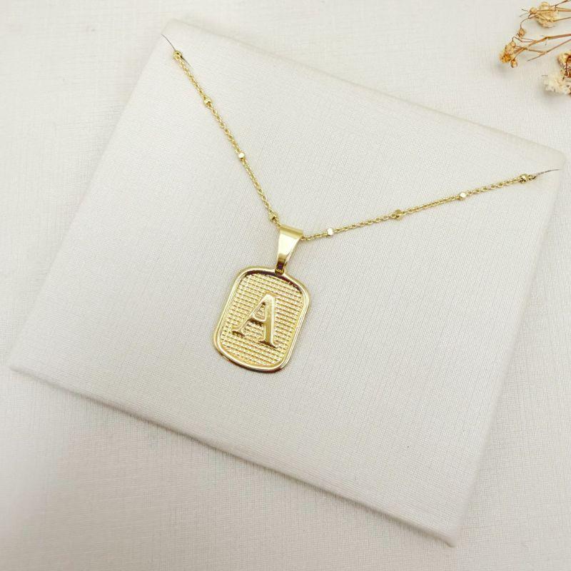 11.0618.0.O - (Letra A) Pingente de letra em chapa retangular