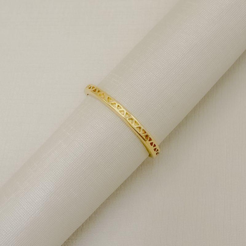 03.2594.0.O - (20) Anel estilo aparador em borda de barra alta lisa com zig zag liso dentro