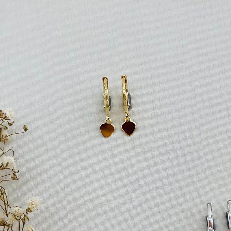 05.2886.0.O - Argola simples classica com pingente de chapa em coração liso