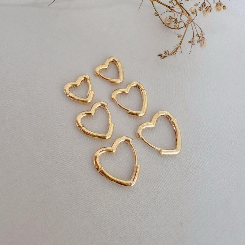 05.3043.0.O - Trio de argola em tubo redondo em formato de coração liso