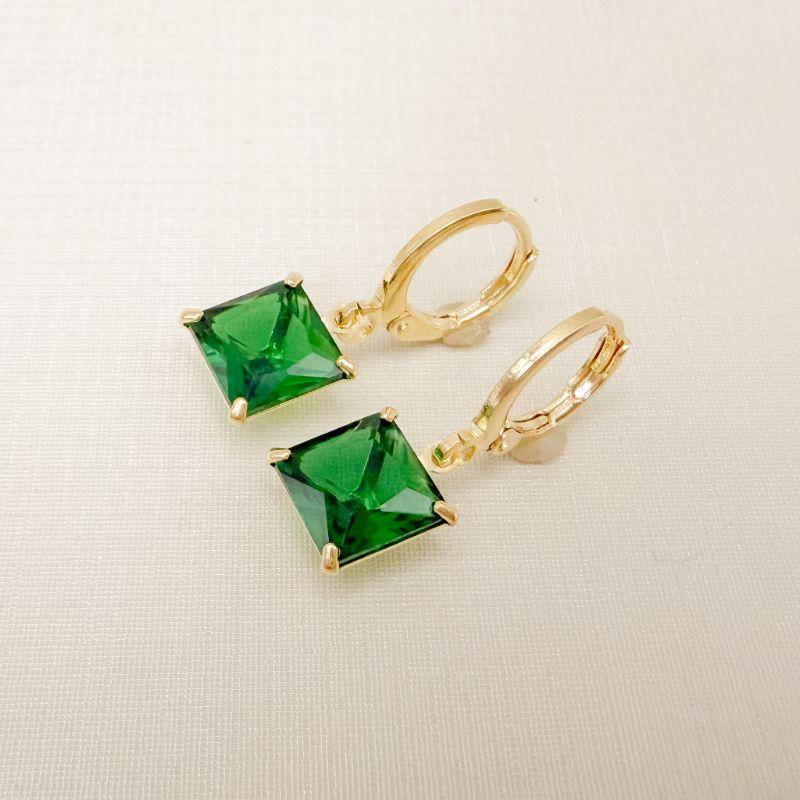 05.3145.5.O - Argola de pressão clássica com pingente 8mm quadrado