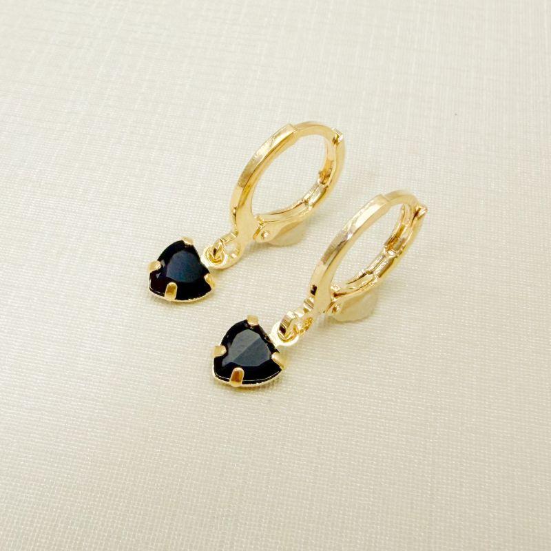 05.3152.2.O - Argola de pressão clássica com pingente de coração em cravação garras