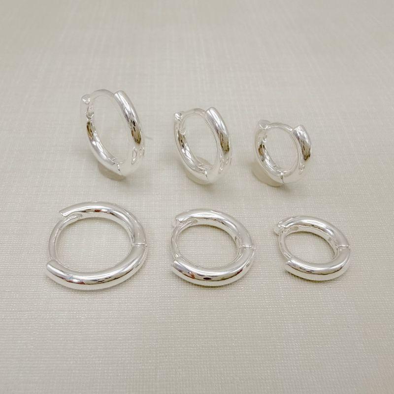 05.3162.0.S - Trio de argolas de tubo liso clássico simples