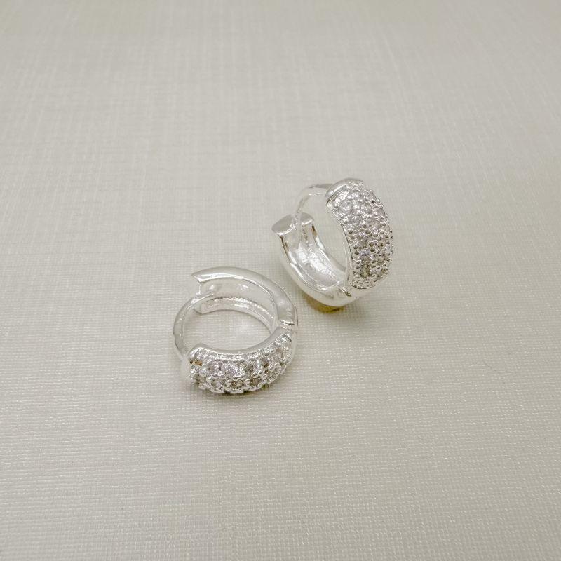 05.3169.1.S - (Tam.P) Argola clássica de cravação xadrez frontal