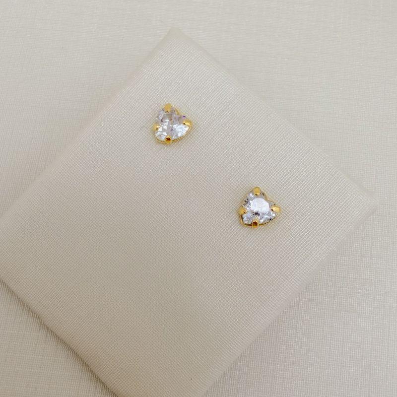 07.2835.1.O - Brinco de zircônia em formato de coração 5,6mm