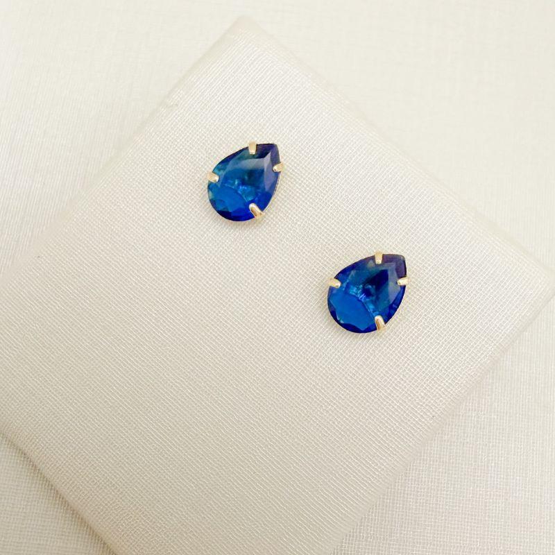 07.2878.4.O - (Tam.G) Brinco ponto de luz em formato gota com cravação de garras