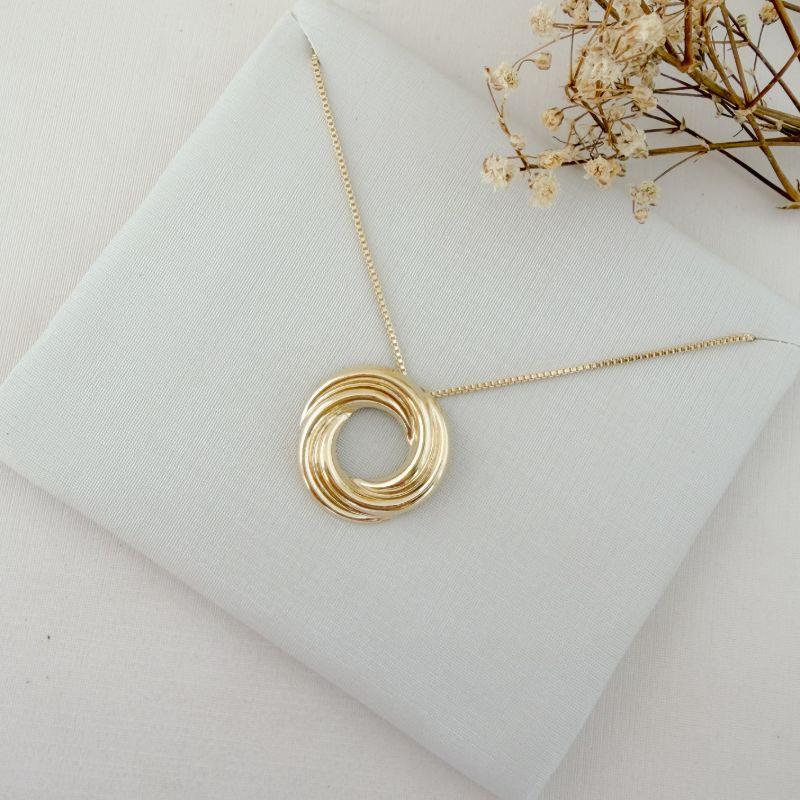 09.2405.0.O - (45) Colar de veneziana com pingente em efeito triade espiral liso clássico