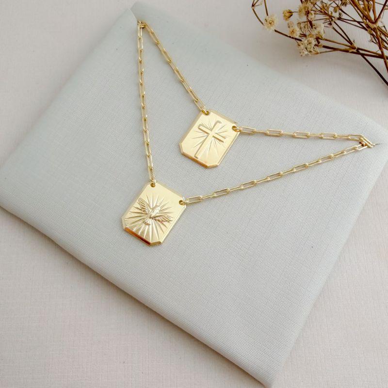 09.2416.0.O - (60) Escapulario de 14mm em corrente cartier de imagem cruz e espirito santo