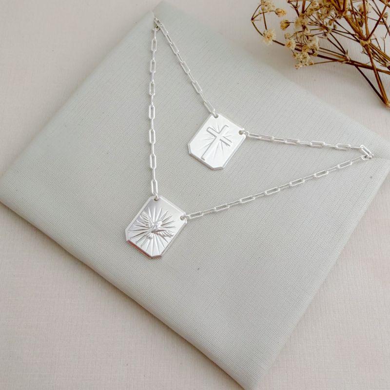 09.2416.0.S - (60) Escapulario de 14mm em corrente cartier de imagem cruz e espirito santo