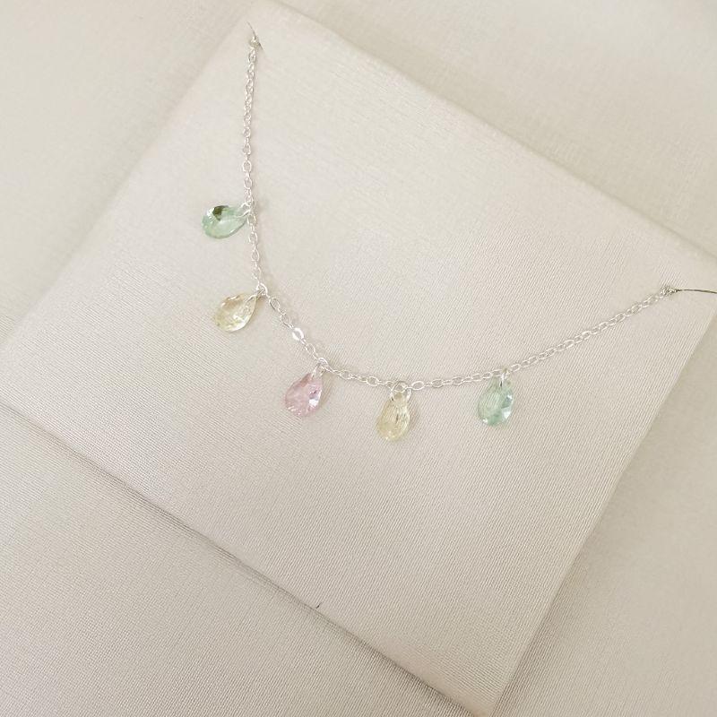 09.2469.C.S - (35) Colar de elo americano com cinco pingentes em gotas