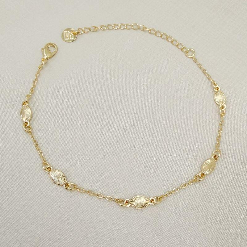 12.2299.0.O - Pulseira de elos americanos com chapas ovais em efeito rais separados