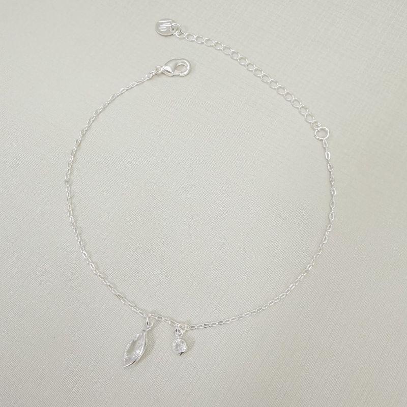 12.2302.1.S - Pulseira de elos americanos com pingente de ponto de luz em formato navete