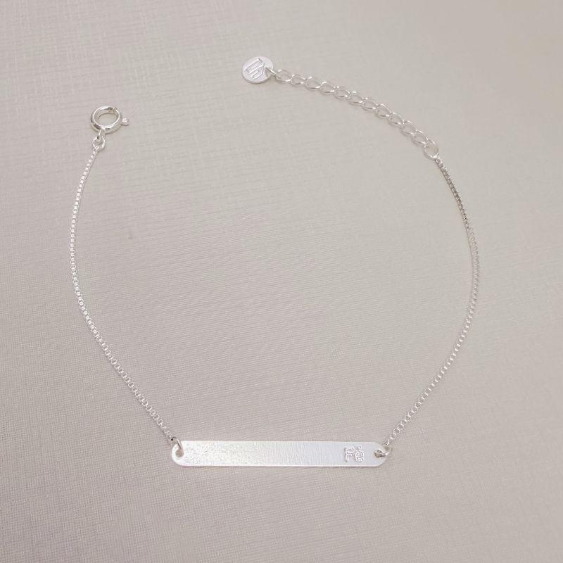 12.2313.0.S - Pulseira veneziana com placa longa com escrita Fé