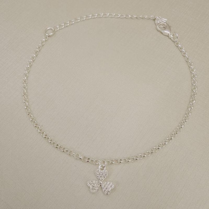 12.2317.1.S - Pulseira de elos português com pingente de trevo cravejado