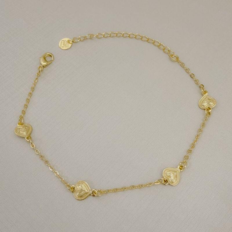 12.2340.0.O - Pulseira de elos americanos com plaquinhas de corações lisos espaçados